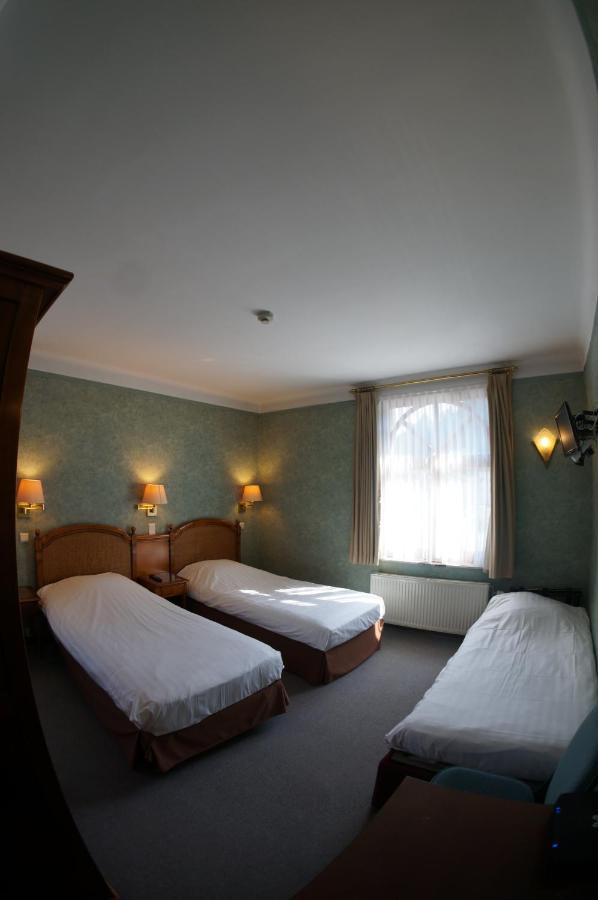 Hotel Du Roy Bouillon Bagian luar foto
