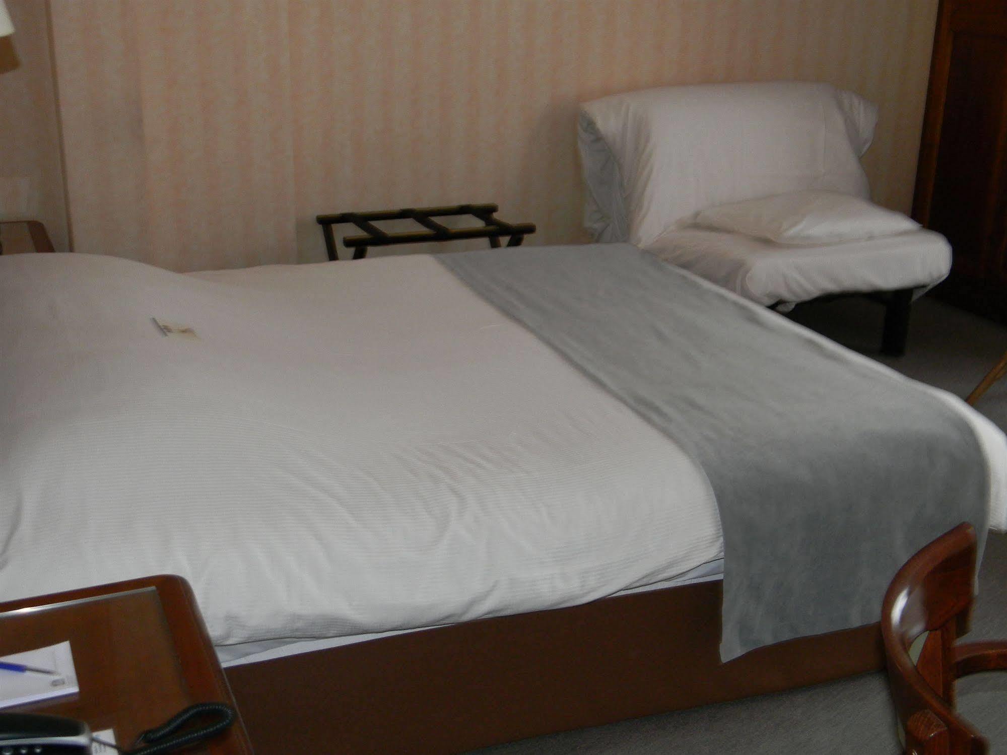 Hotel Du Roy Bouillon Bagian luar foto